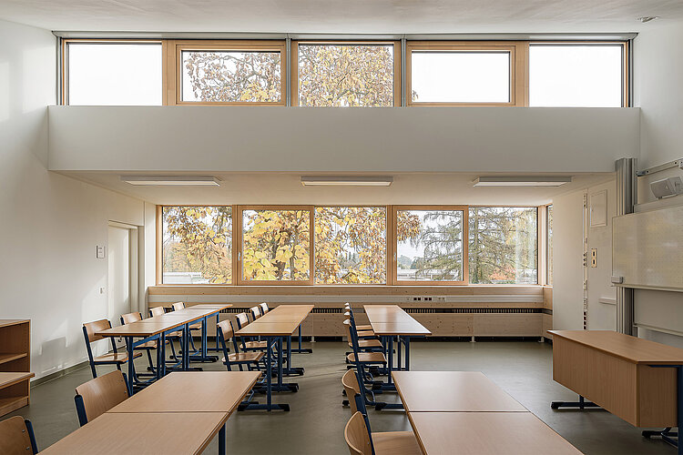 Otto Hahn School Frankfurt am Main classroom inside