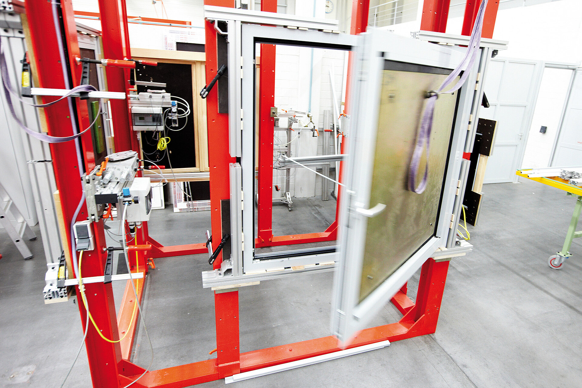 Roto ITC: Endurance test of window systems