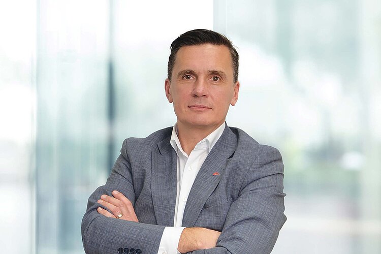 Tomasz Miron, Global Head of Production Plants DST, verantwortet die Werke in Lubartów und Bad Mergentheim.